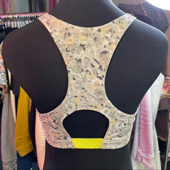 lululemon athletica Other - Lululemon Top Speed Bra
Petite Fleur Silver Spoon Size 8